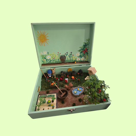 Peter Rabbit Story Trunk