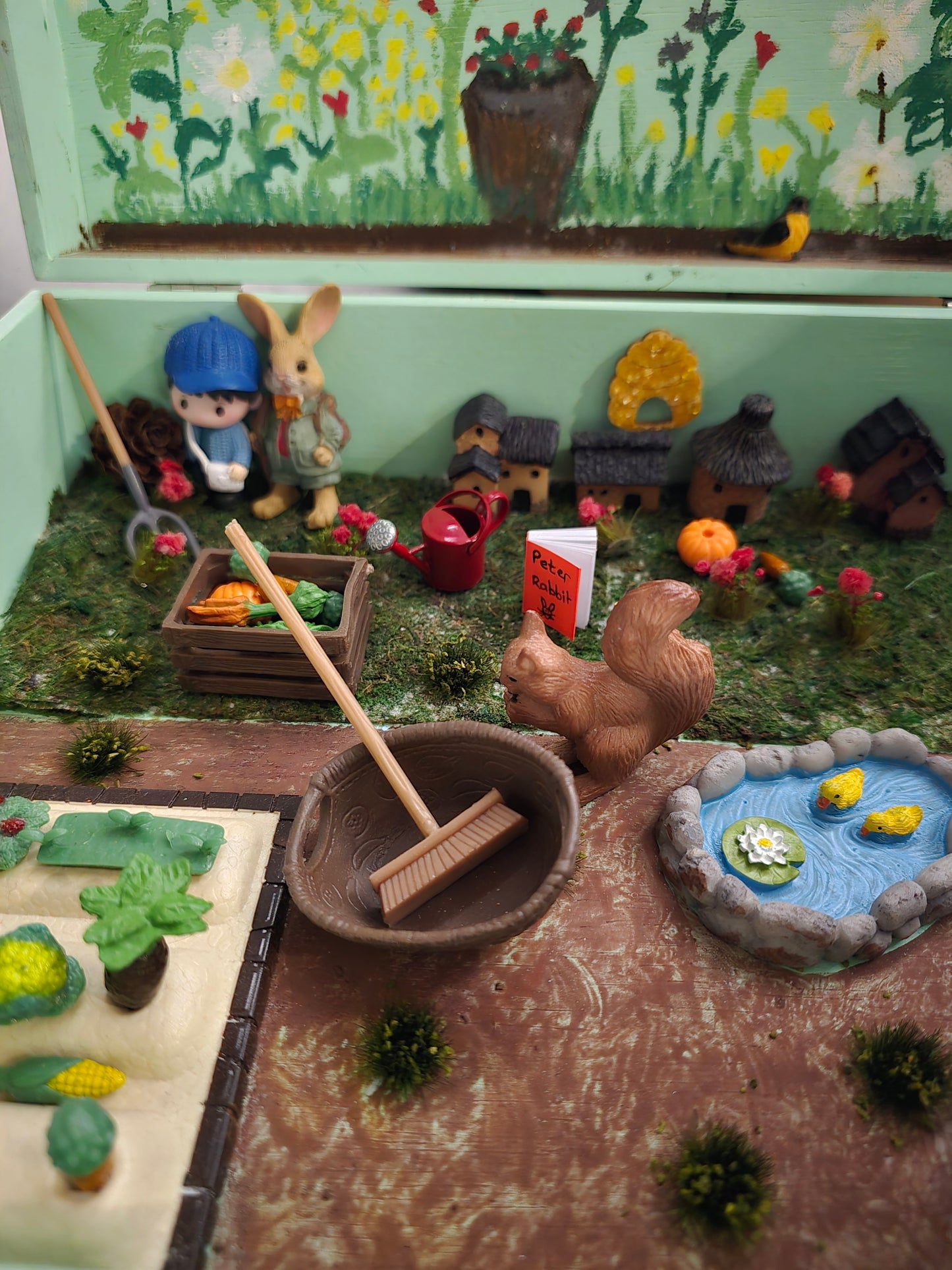 Peter Rabbit Story Trunk